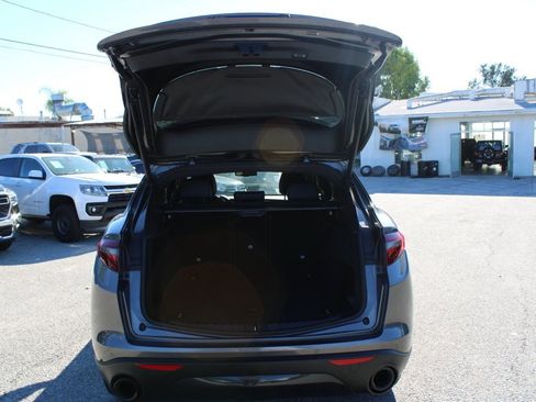 Used 2022 Alfa Romeo Stelvio Sprint image 33