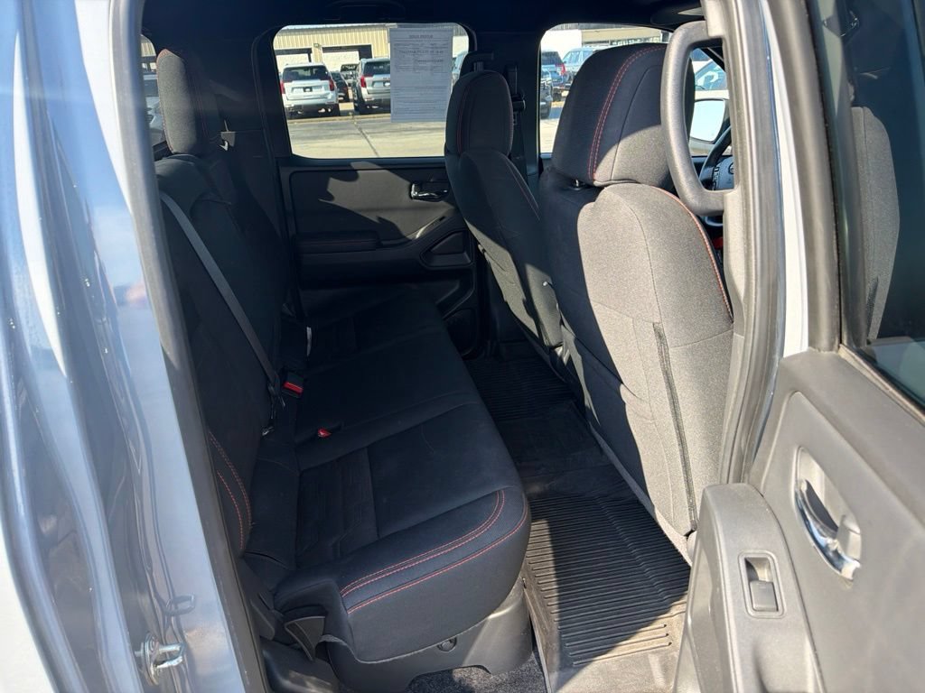 Used 2022 Nissan Frontier PRO-4X AWD/4WD image 12