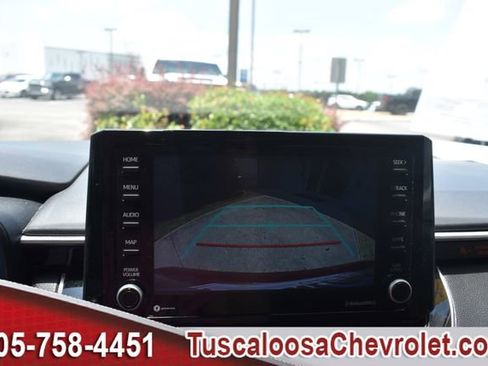 Used 2022 Toyota Corolla LE FWD image 33
