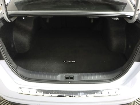 Used 2023 Nissan Altima 2.5 SR image 30
