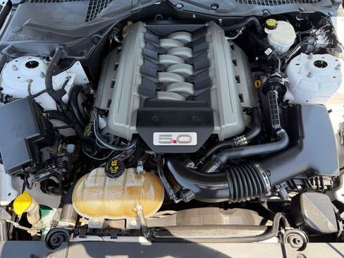 Used 2017 Ford Mustang GT RWD image 19