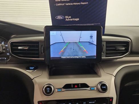 Used 2023 Ford Explorer XLT w/ Equipment Group 202A AWD/4WD image 28
