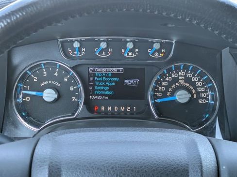 Used 2017 Chrysler 300 S AWD/4WD image 16