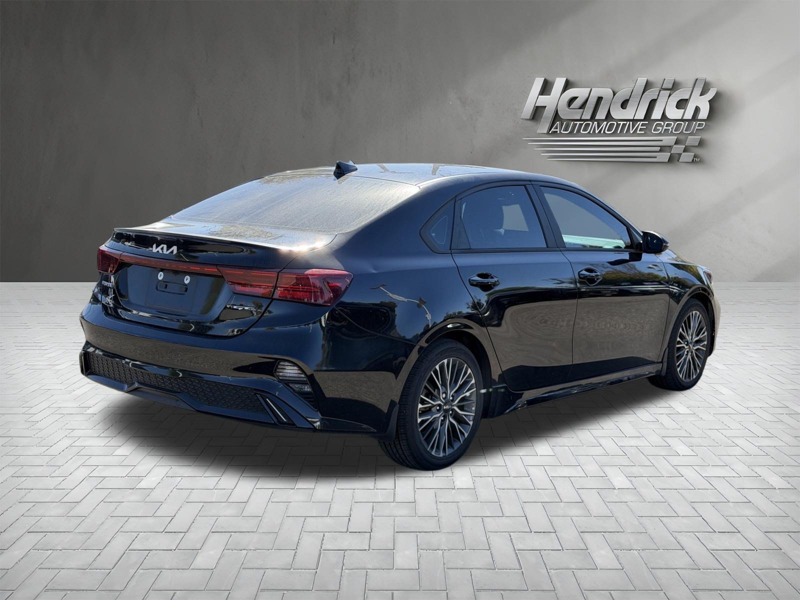 Used 2023 Kia Forte GT-Line w/ GT-Line Premium Package FWD image 9
