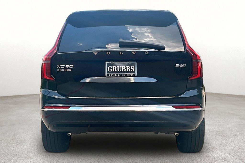 Certified 2026 Volvo XC90 B6 Plus AWD/4WD image 5