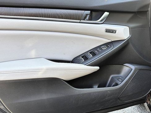 Used 2018 Honda Accord EX-L image 14