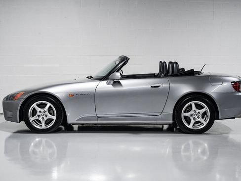 Used 2000 Honda S2000 image 6
