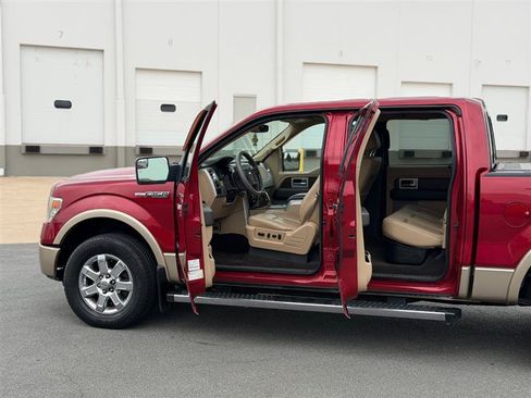 Used 2014 Ford F150 Lariat w/ Equipment Group 502A Luxury AWD/4WD image 9