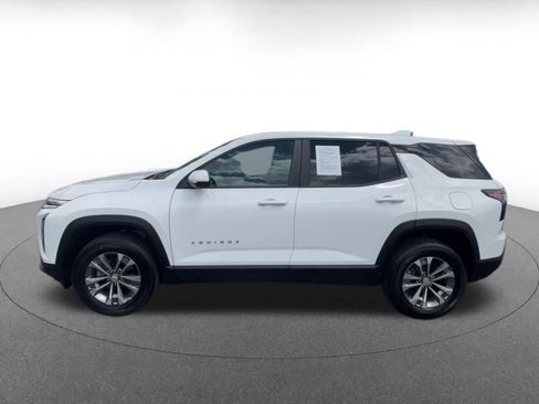 Used 2025 Chevrolet Equinox LT FWD image 8