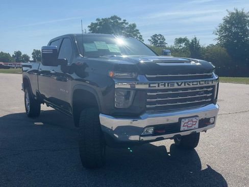 Used 2020 Chevrolet Silverado 2500 LTZ w/ LTZ Plus Package AWD/4WD image 9
