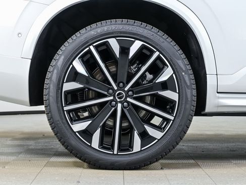 New 2026 Volvo XC90 T8 Ultra w/ Protection Package Premier image 41