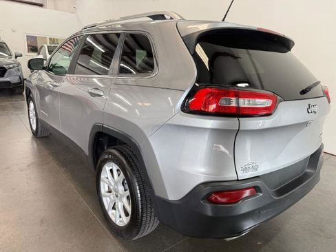 Used 2015 Jeep Cherokee Latitude w/ Comfort/Convenience Group FWD image 7