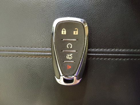 Used 2022 Chevrolet Malibu LT FWD image 32