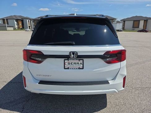 Used 2026 Honda Odyssey Sport image 12