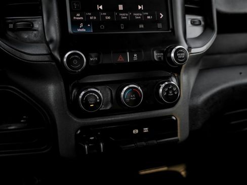 Used 2022 RAM 3500 Tradesman image 24