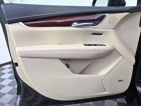 Used 2018 Cadillac XT5 Premium Luxury AWD/4WD image 22