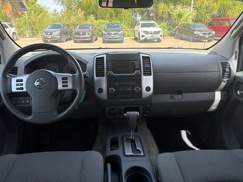 Used 2016 Nissan Frontier SV AWD/4WD image 12