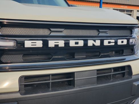 Used 2024 Ford Bronco Sport Outer Banks w/ Tech Package AWD/4WD image 7