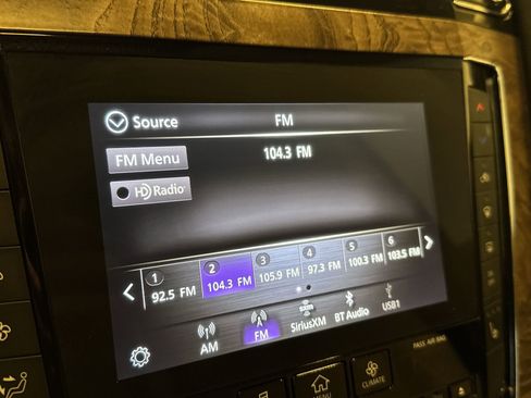 Used 2021 INFINITI QX80 Premium Select image 16