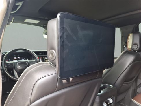 Used 2023 GMC Yukon Denali Ultimate w/ LPO, Floor Liner Package AWD/4WD image 23