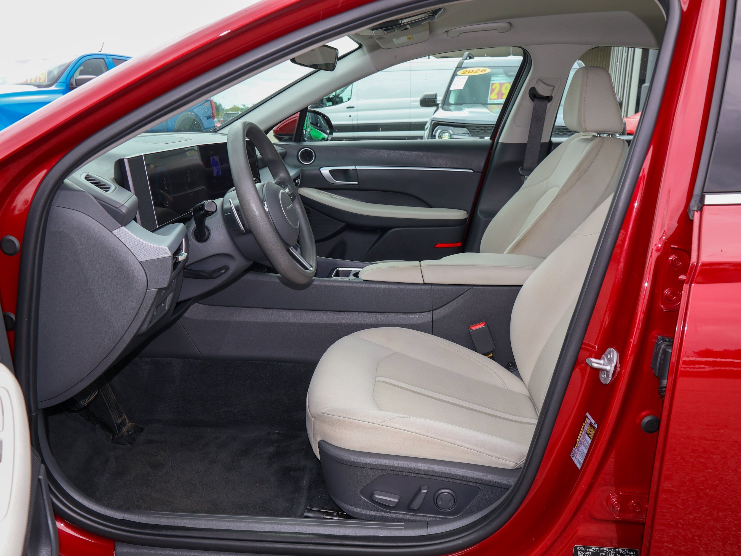 Used 2025 Hyundai Sonata SEL FWD image 9