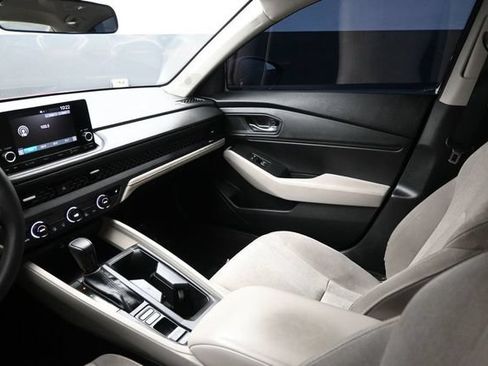 Used 2024 Honda Accord EX image 10