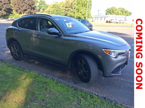 Used 2018 Alfa Romeo Stelvio Ti AWD/4WD image 4