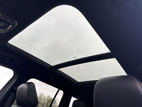 New 2026 Jeep Grand Cherokee Limited AWD/4WD image 9