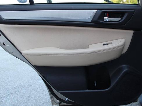 Used 2019 Subaru Outback 2.5i Premium AWD/4WD image 23