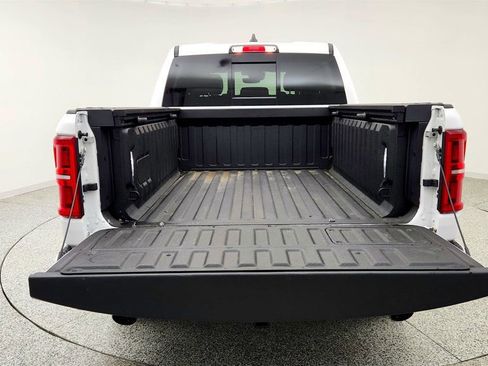 Used 2025 RAM 1500 Limited w/ Trailer Tow Group AWD/4WD image 22