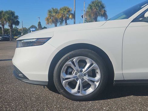 New 2025 Honda Accord LX image 17