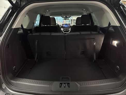 New 2025 Ford Explorer Active image 29