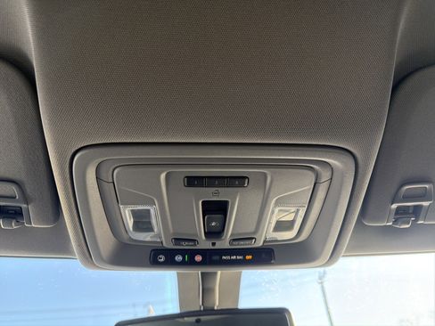 Used 2021 Chevrolet Silverado 2500 LTZ w/ LTZ Plus Package image 18