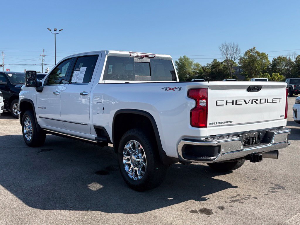 Used 2024 Chevrolet Silverado 2500 LTZ w/ LTZ Premium Package AWD/4WD image 5