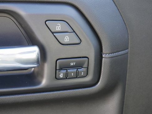 Used 2023 GMC Sierra 3500 SLT w/ SLT Premium Package image 16