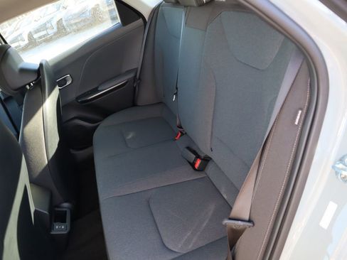 New 2025 Kia K4 LXS image 14