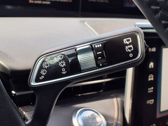 Certified 2025 Lincoln Nautilus Premier w/ Jet Appearance Package AWD/4WD image 16