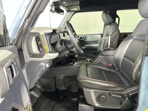 Used 2022 Ford Bronco Badlands w/ Sasquatch Package image 12