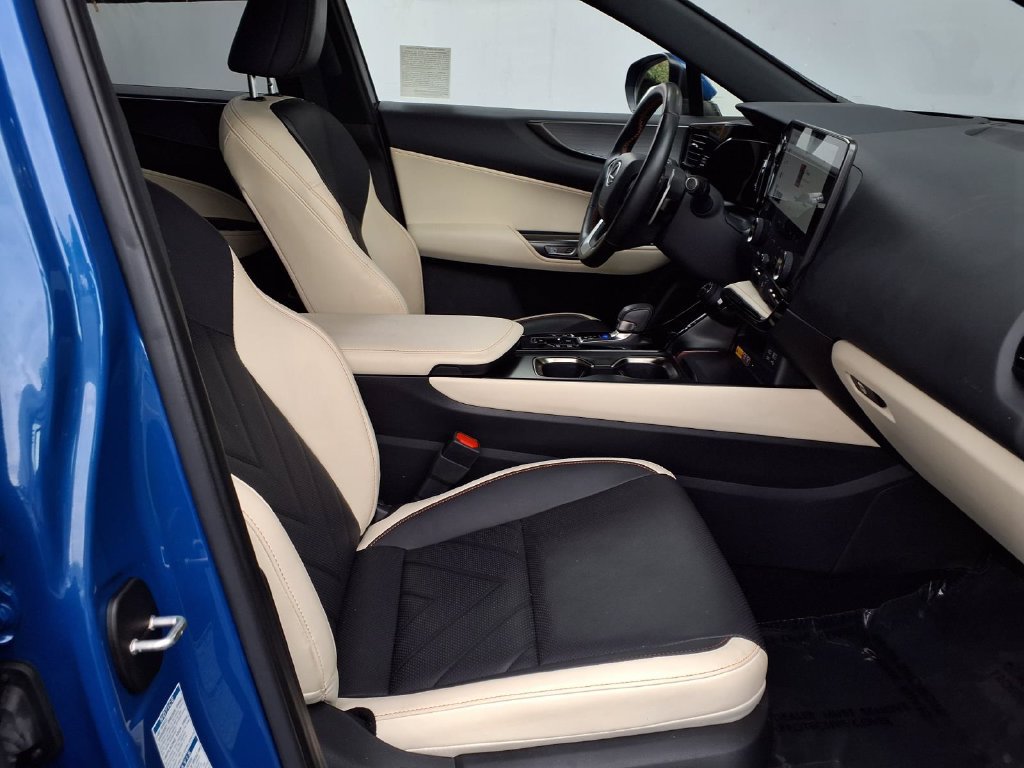 Used 2024 Lexus NX 450h+ AWD w/ Vision Package image 37