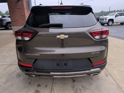 Used 2022 Chevrolet TrailBlazer ACTIV w/ Sun and Liftgate Package FWD image 8