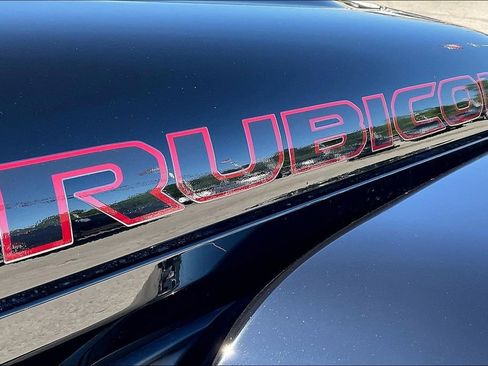 Used 2019 Jeep Wrangler Unlimited Rubicon AWD/4WD image 32