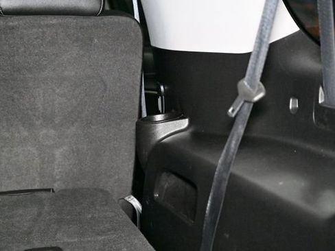 Used 2019 Chevrolet Suburban Premier AWD/4WD image 74