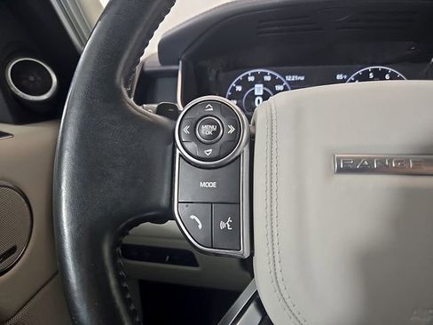 Used 2017 Land Rover Range Rover HSE image 23