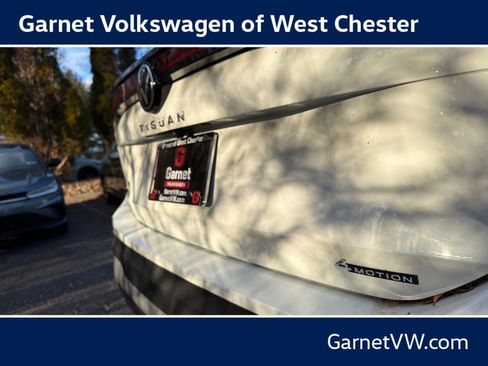 New 2025 Volkswagen Tiguan SE AWD/4WD image 18
