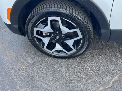 Used 2022 Hyundai Santa Cruz Limited image 34