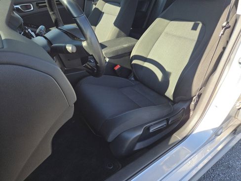 Certified 2022 Honda Civic EX image 29