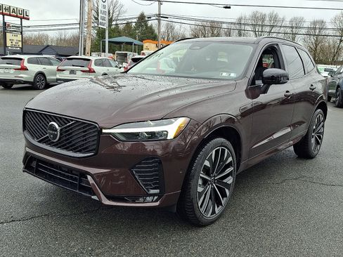 New 2026 Volvo XC60 B5 Ultra w/ Protection Package Premier image 2