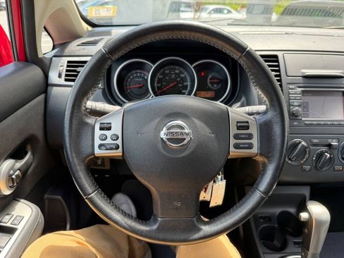 Used 2012 Nissan Versa Hatchback w/ SL Navigation Pkg FWD image 21