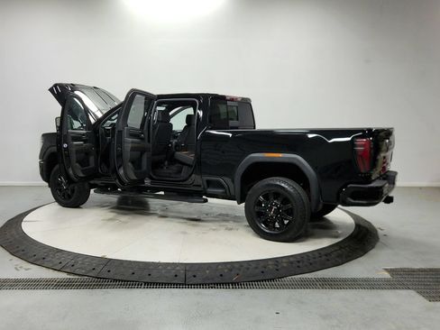 Used 2024 GMC Sierra 2500 AT4 w/ Max Trailering Package AWD/4WD image 14