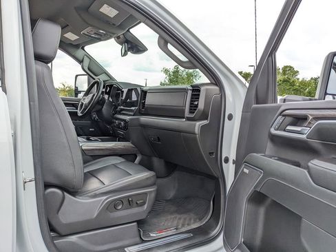 Used 2024 Chevrolet Silverado 2500 LTZ w/ LTZ Plus Package AWD/4WD image 46